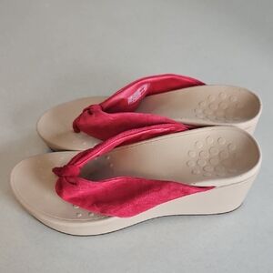 Vionic Wedge Sandals